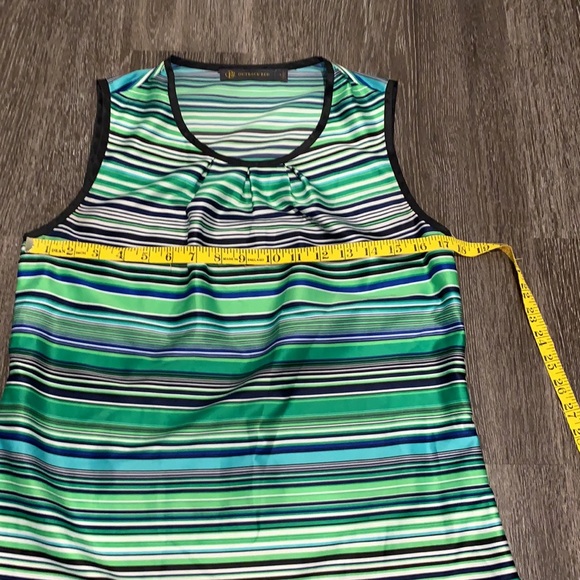 Top - Outback Red - Picture 6 of 7